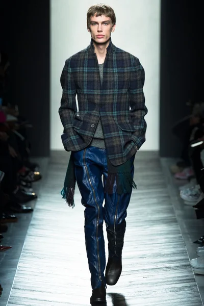Look 22